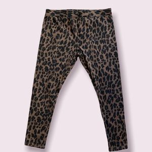 Leopard leggings